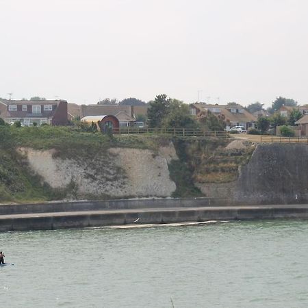 Spring Tide Cliff Top Glamping Pod With Direct Sea Views بيرتشينغتون المظهر الخارجي الصورة