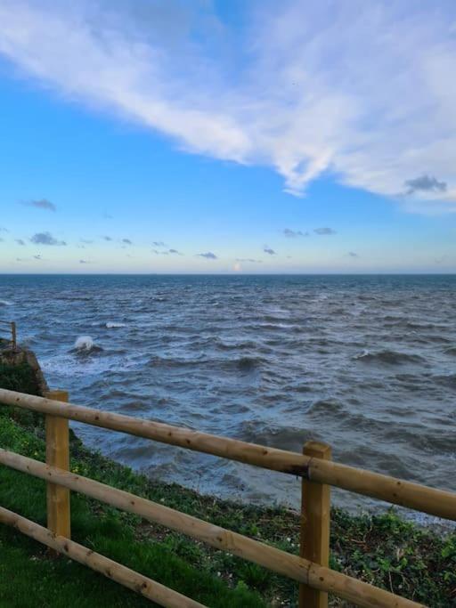 Spring Tide Cliff Top Glamping Pod With Direct Sea Views بيرتشينغتون المظهر الخارجي الصورة