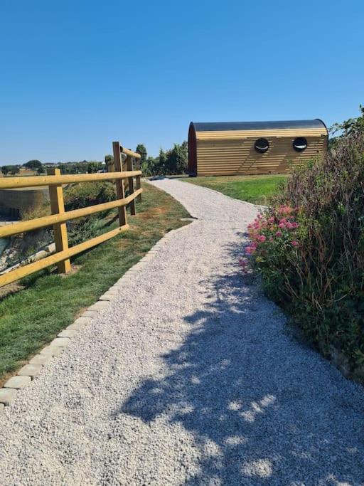 Spring Tide Cliff Top Glamping Pod With Direct Sea Views بيرتشينغتون المظهر الخارجي الصورة